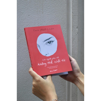 Là Người Phụ Nữ Không Thể Chối Từ - Bản Quyền