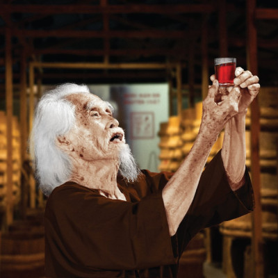 Nước Mắm Tĩn Nhãn Đỏ Độ Đạm 40N Cặp 2 Chai Thủy Tinh 500ml/chai Rin Nguyên Chất Truyền Thống Sạch Không Chất Bảo Quản