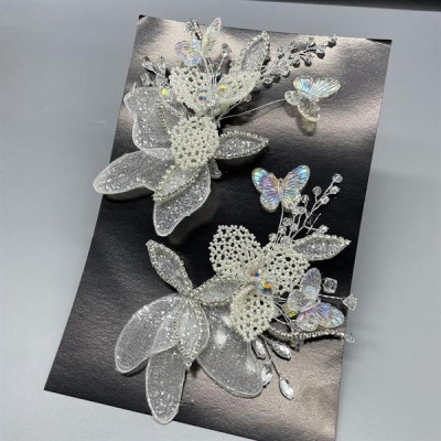 Cài tóc cô dâu hoa kết hạt cườm đính bướm ngũ sắc