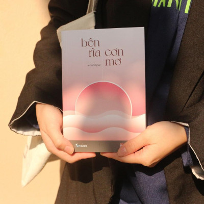 Sách Bên Rìa Cơn Mơ - Bản Quyền