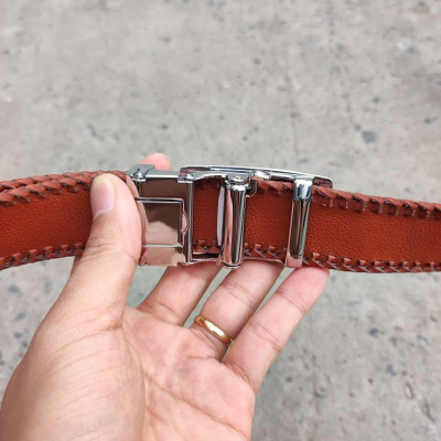 Nịt Da Cá Sấu Gai Liền Đan Viền Thủ Công N33ND2 (mặt vàng)