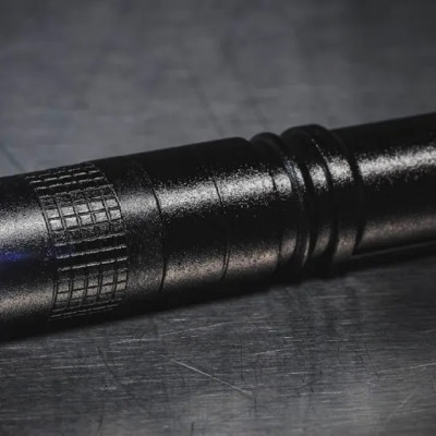  SWIRL SEEKER - Đèn pin soi vết xoáy