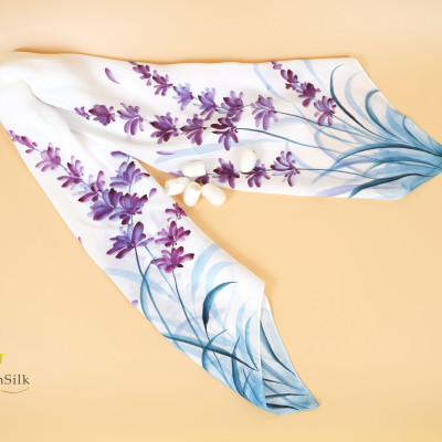 Khăn Lụa Vuông Vẽ Hoa Lavender SenSilk – Vietnam Gift