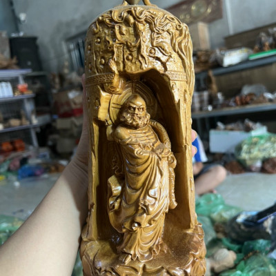Tượng đạt ma sư tổ xông trầm ngồi thiền trong chuông bằng gỗ bách xanh thơm phức kt cao 40×12×12cm