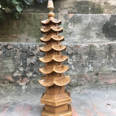 Thác khói xông trầm bằng gỗ bách xanh thơm nức  liền khối kt cao 30×9×9cm