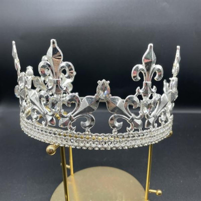 Vương miện nam nửa đầu màu trắng cao 8,5cm