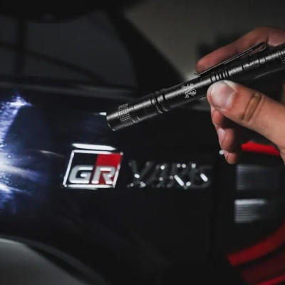  SWIRL SEEKER - Đèn pin soi vết xoáy