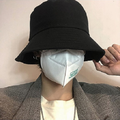 Nón tai bèo vành rộng trơn đen unisex