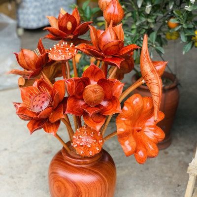 2 Bình hoa sen gỗ hương đỏ 17 bông ,trang trí phòng khách ,phòng thờ siêu đẹp  