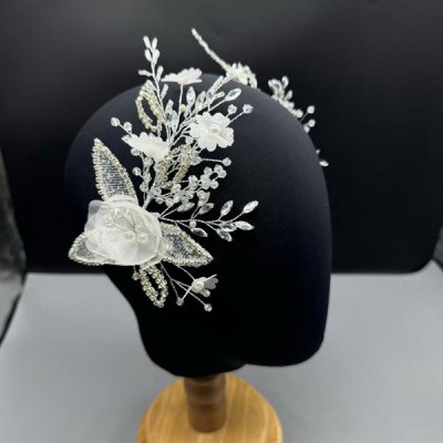 Cài tóc cô dâu thủ công mẫu hoa hồng đính cánh đá mới t9/2024