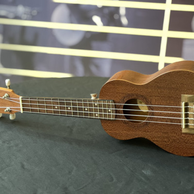 Đàn Ukulele soprano Vines UK21-30- Hàng nhập khẩu