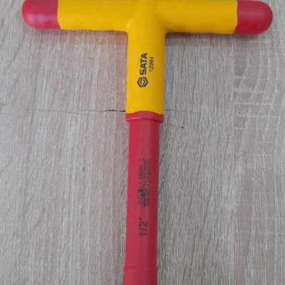 Tay vặn chữ T cách điện 1000V VDE đầu 1/2 dài 200mm SATA 12984