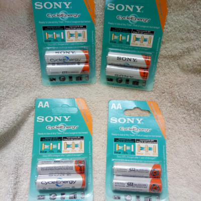 Pin tiểu sạc 2A (AA) 4600 mAh và 3A (AAA) 4300mAh dùng cho các thiết bị điện tử và bộ sạc Jiabao A612