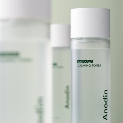 Toner dưỡng da cân bằng làm dịu và cấp ẩm chiết xuất rau má Anodin KavaKava Caliming Toner 150ml - Hàn Quốc