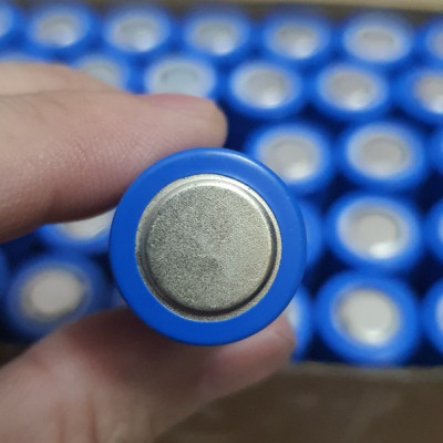 Pin sạc 3.7V 18650 đầu bằng, dùng cho Sạc Dự Phòng, Đèn Pin, Micro Karaoke, Quạt Mini, Đồ Chơi, Cell Laptop, Đèn Pin, Mic, Đèn Laze và các thiết bị điện tử khác - Hàng chính hãng