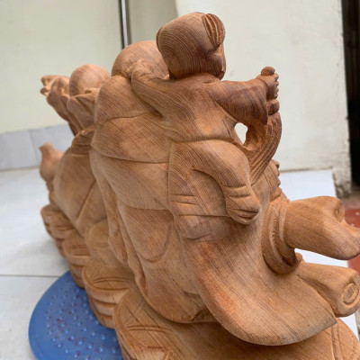 Tượng phật di lặc kéo bao vàng  bằng  gỗ ngọc Am thơm nức kt 50×22×12cm 