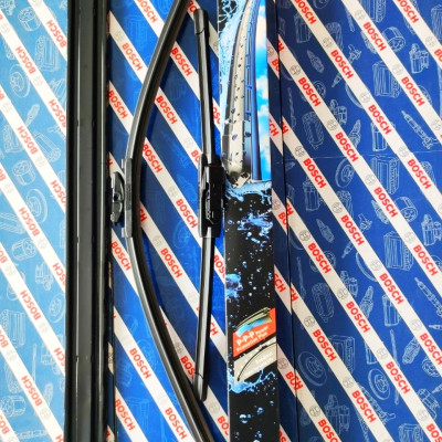 BỘ GẠT MƯA BOSCH AEROTWIN EURO SET VINFAST LUX SA2.0 - 20X24 (7296)