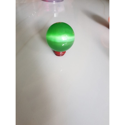 Trái Bi Phong Thủy Xanh Lá Tươi nhỏ vừa đá mắt mèo ánh cao 8cm x đk 6cm đế gỗ may mắn để bàn làm việc may mắn tài lộc hợp mệnh MỘC, mệnh HỎA ạ