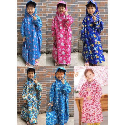 Áo mưa bít trùm toàn thân  cho bé trai  và  bé gái  từ  4 - 7 tuổi  , vải dù  chống thấm  ,  giữ ấm cho các bé  , kèm túi đựng xinh xắn , giao màu ngẫu nhiên