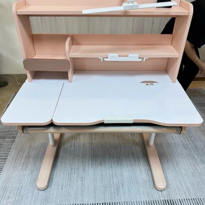 Bàn học sinh thông minh đa năng, nâng hạ tay quay, điều chỉnh góc nghiêng, chống cận Tundo CTIRPro100 kèm đèn ngang 100cm