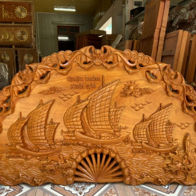 Tranh treo tường cánh quạt trạm khắc thuận buồm xuôi gió bằng gỗ gõ đỏ kt 67×120×4cm