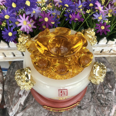 Hủ vàng, Bát Tụ Bảo, Bát tụ tài phong thủy đá bạch ngọc được chạm khắc thêm 4 con thiềm thừ chiêu nạp tài lộc - Cao 18cm