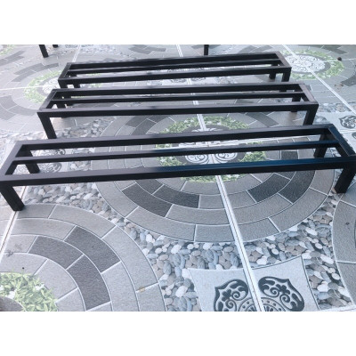 Kệ sắt kê chậu cây.Rộng 15-20-25cm. Dài 50cm. Cao 10-15-20cm.hộp thép 16 x16 mm ( Hàng Chính Hãng )
