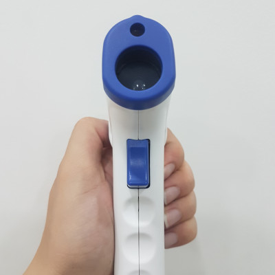 Nhiệt kế điện tử đo trán Flus IR-805B (32 tới 42 °C)