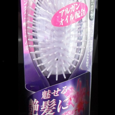 Lược Ikemoto chống tĩnh điện bổ sung tinh dầu Argan và Jojoba GL60 (Made in Japan)