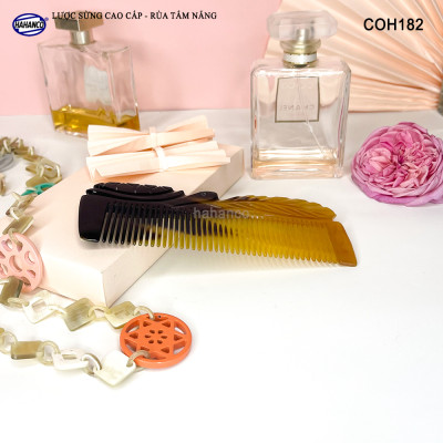 Lược Sừng Màu Vân Nưa Bằng Đầu Rùa Tắm Nắng (Size: L - 15cm) Đục Khắc Tinh Xảo - có thể bỏ túi - COH182