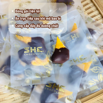 Xoài nhúng socola - Hũ thủy tinh 120g - SHE Chocolate - Bổ sung năng lượng, đa dạng vị giác. Quà tặng sức khỏe, quà tặng người thân, dịp lễ, thích hợp ăn vặt