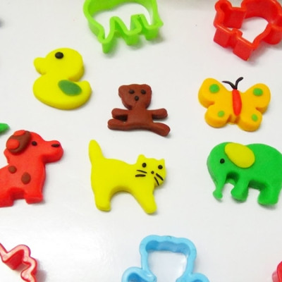 Bộ Sáp Nặn 12 Màu SN-003