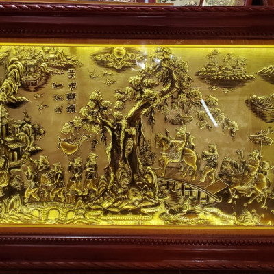 Tranh đồng vàng liền tấm  khung gỗ tự nhiên gắn đèn led- Vinh Quy Bái Tổ 