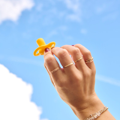 Ty Ngậm Silicon Siêu Nhẹ Cho Bé Tommee Tippee Ultra Light 6-18 Tháng (Vỉ Đôi)