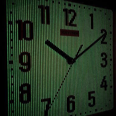 Đồng hồ treo tường Nhật Bản Rhythm CMG598NR05 – Kt 25.2 x 25.2 x 4.3cm, 500g Vỏ nhựa. Dùng Pin.