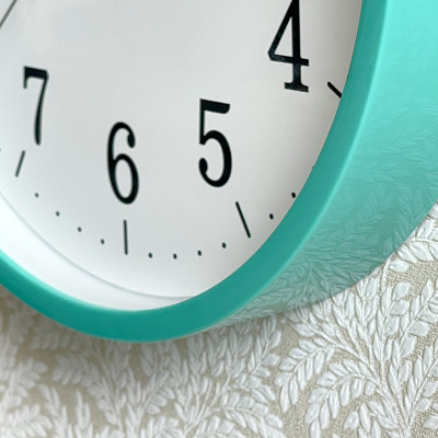 Đồng hồ Rhythm CMG622NR05- Kt 25.7 x 4.0cm, 520g, Vỏ nhựa. Dùng Pin.