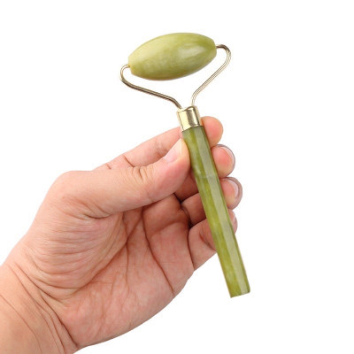 Con lăn cẩm thạch thoa kem , massage mặt se khít lỗ chân lông , giảm các nếp nhăn trên  da mặt , giúp massage thư giãn thiết kế nhỏ gọn tiện lợi