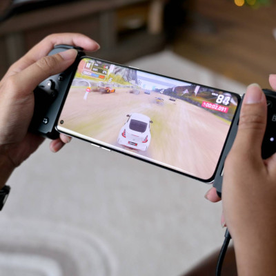 [Mới, hàng chính hãng] Tay cầm điện thoại Razer Kishi V2-Gaming Controller for Android