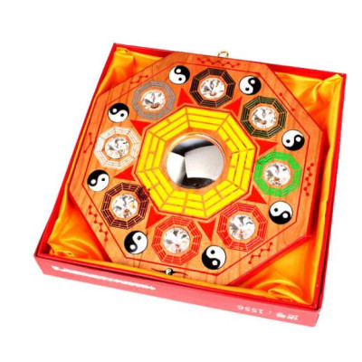 Gương bát quái gỗ Đào
