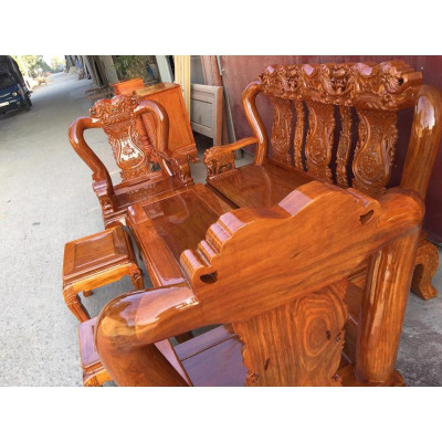 Bộ bàn ghế phòng khách trạm voi gỗ lim