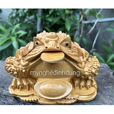 Thiềm thừ phong thủy cầu tài lộc bằng gỗ bách xanh thơm nức kt 30×22×24cm 