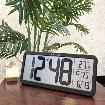 Đồng hồ Rhythm LCW017BR02- Kt 35.6 x 16.0 x 2.6cm, 638g. Vỏ nhựa. Dùng Pin.