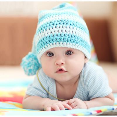 Tranh treo tường em bé đáng yêu baby cute treo phòng bà bầu BB0014 viền trắng