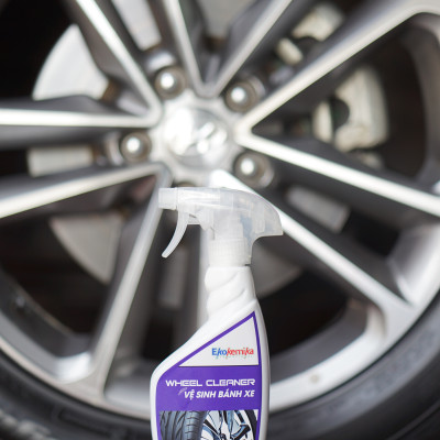 DUNG DỊCH LÀM SẠCH VÀ TẨY Ố VÀNG TRÊN LỐP Ô TÔ, XE MÁY WHEEL CLEANER 600ML THƯƠNG HIỆU EKOKEMIKA