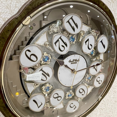 Đồng hồ treo tường RHYTHM 4MH828WD23 - Nâu , Kích thước 38.5 x 38.5 x 11.5cm (Magic Motion Clocks)