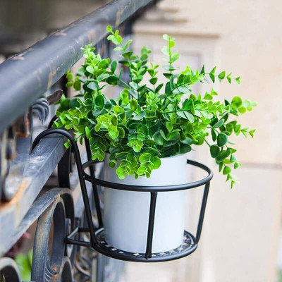 Giá để chậu hoa có móc treo tiện dụng