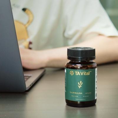 Viên Uống Tảo Xoắn TA Spirulina Thiên Nhiên Từ Singapore - Hỗ Trợ Giảm Mỡ Máu, Tăng Cường Sức Đề Kháng Cho Mọi Lứa Tuổi Hộp 60 Viên