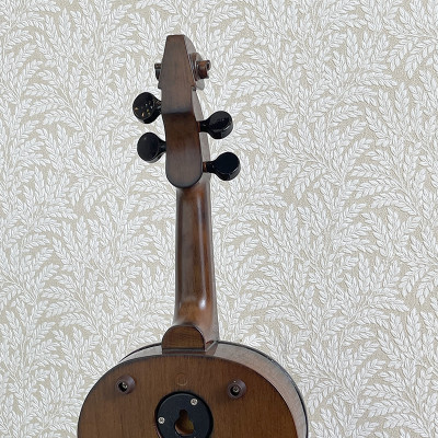 Đồng hồ Rhythm Musical 4MHA03WD06 – KT 17.8 x 48.7 x 7.0cm. Vỏ gỗ. Dùng PIN.