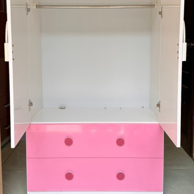 Tủ áo trẻ em Juno Sofa họa tiết nhiều màu sắc 82 x 120 x 45 cm