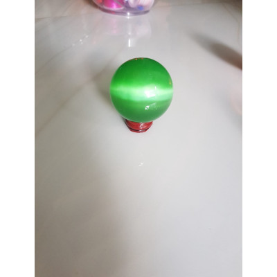 Trái Bi Phong Thủy Xanh Lá Tươi nhỏ vừa đá mắt mèo ánh cao 8cm x đk 6cm đế gỗ may mắn để bàn làm việc may mắn tài lộc hợp mệnh MỘC, mệnh HỎA ạ